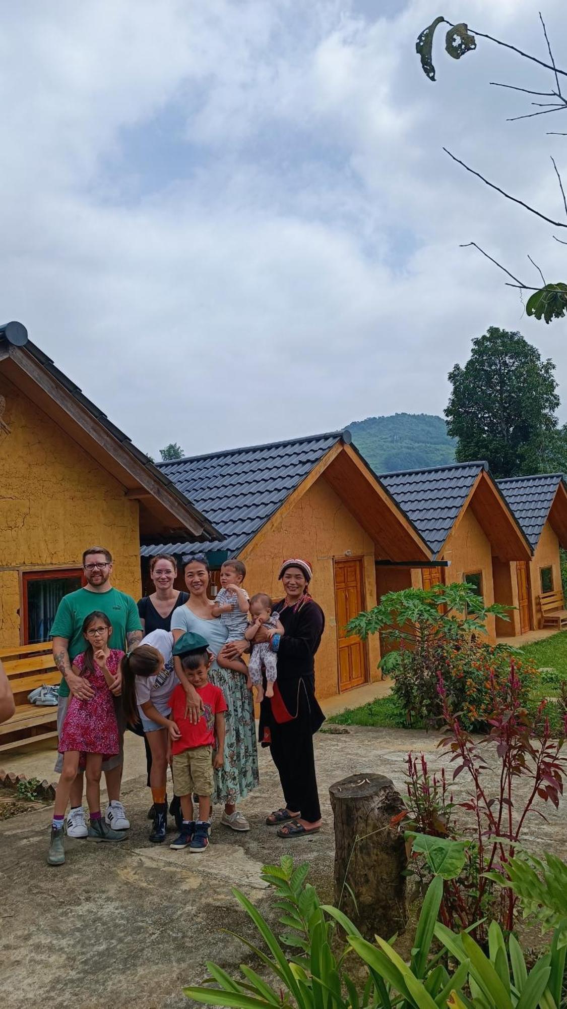 Hong Thu Homestay & Bungalow Quan Ba Esterno foto